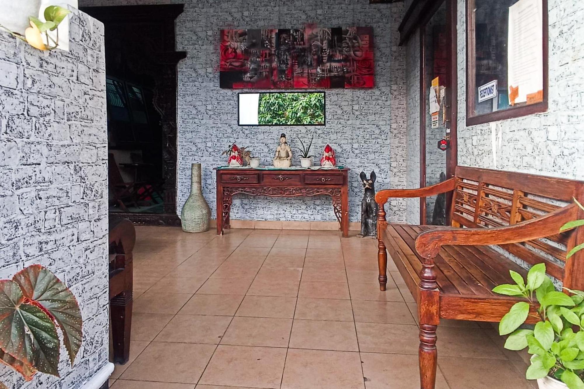 Trihakso Guest House Near Kaliurang Redpartner Sleman  Esterno foto